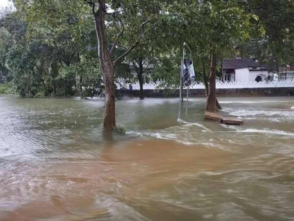 Šri Lanka: Više od 463. 000 ljudi pogođeno katastrofama izazvim obilnim kišama,15 poginulih